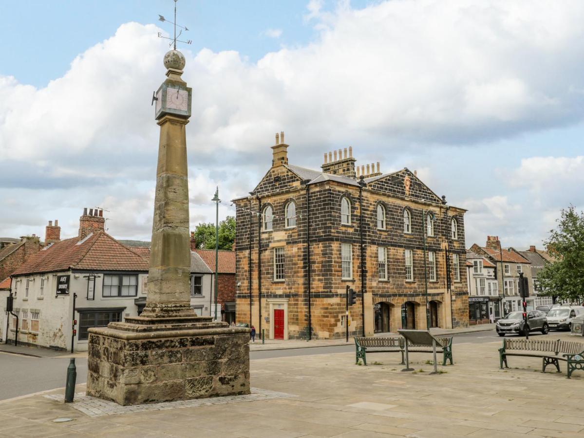Guisborough Town Hall Kültér fotó